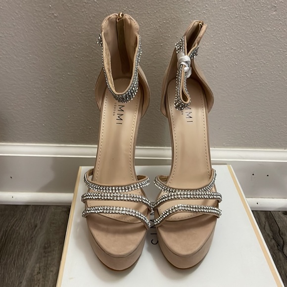 Platform Heels - Picture 2 of 6